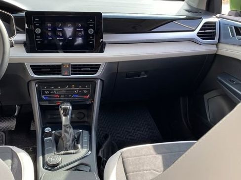 New 2026 Volkswagen Taos SE AWD/4WD image 10