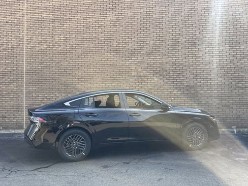 New 2026 Nissan Sentra SV w/ Floor Mat Package image 6