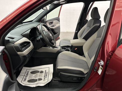 Used 2025 Subaru Forester Premium AWD/4WD image 15