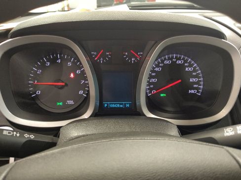Used 2017 Chevrolet Equinox LS AWD/4WD image 23