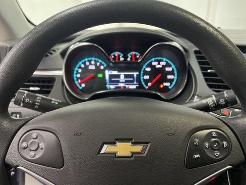 Certified 2019 Chevrolet Impala LS FWD image 11