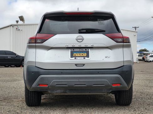 Used 2023 Nissan Rogue SV image 6
