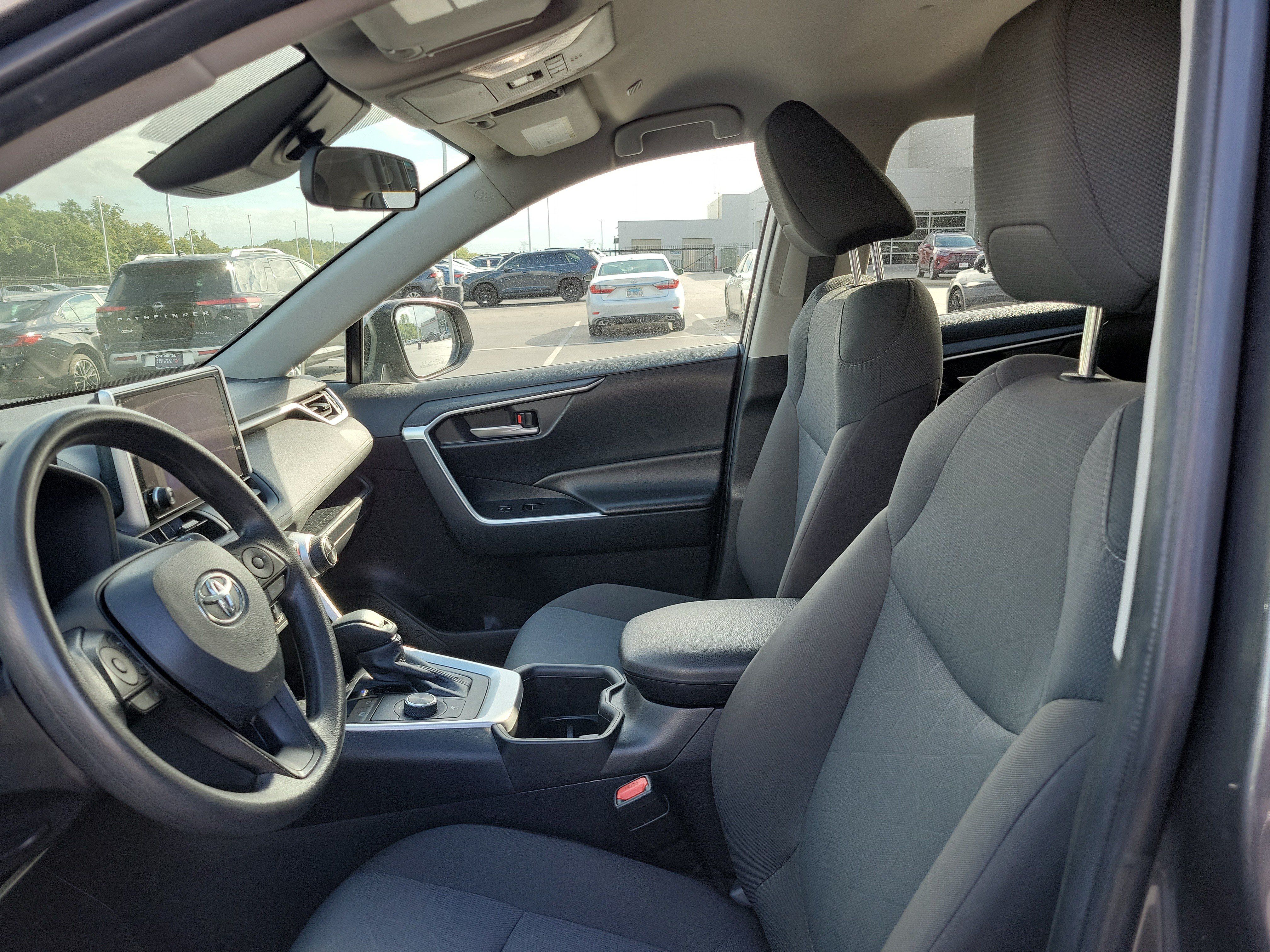 Certified 2025 Toyota RAV4 XLE AWD/4WD image 19