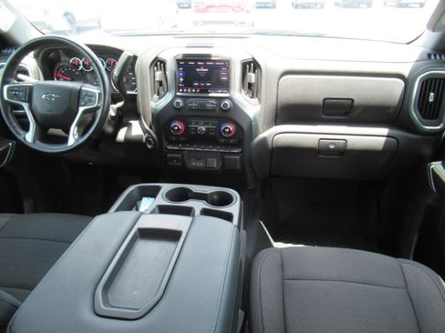 Used 2021 Chevrolet Silverado 1500 LT AWD/4WD image 15