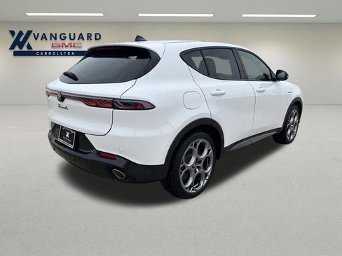 Used 2024 Alfa Romeo Tonale Veloce w/ Premium Interior Package image 6