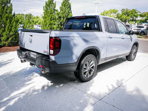 Used 2023 Honda Ridgeline Sport image 10