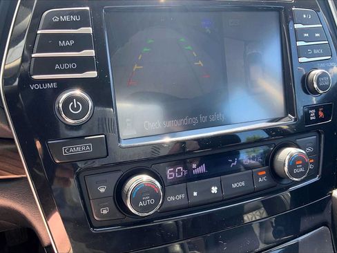 Used 2016 Nissan Maxima Platinum FWD image 29