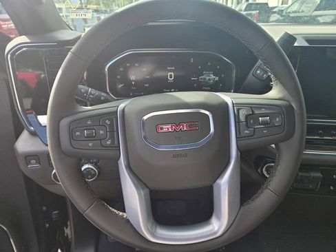 New 2026 GMC Sierra 1500 SLE w/ Preferred Package image 24