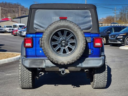 Used 2018 Jeep Wrangler Unlimited Sport S image 18