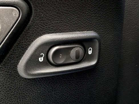 Used 2015 Jeep Wrangler Unlimited Sport w/ Quick Order Package 24S image 21