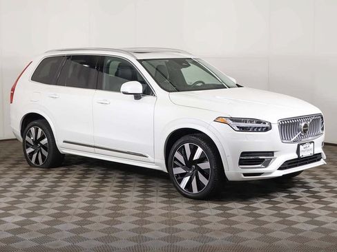 Used 2023 Volvo XC90 T8 Ultimate w/ Protection Package Premier AWD/4WD image 2