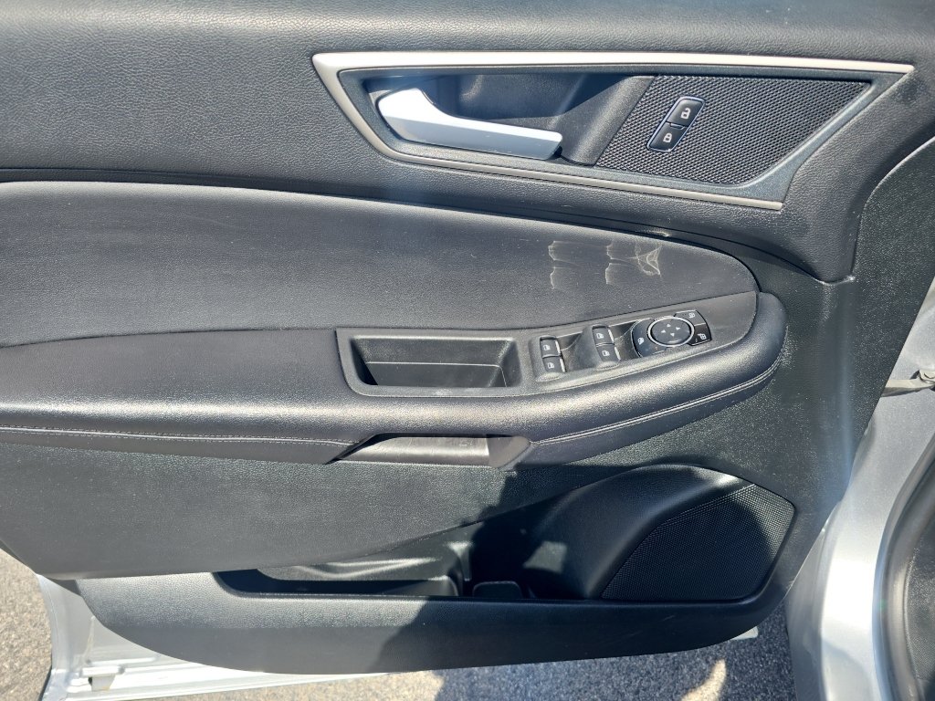 Used 2023 Ford Edge SEL AWD/4WD image 14