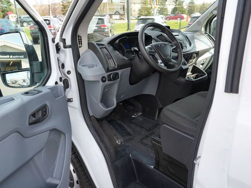 Used 2018 Ford Transit 150 XL RWD image 23