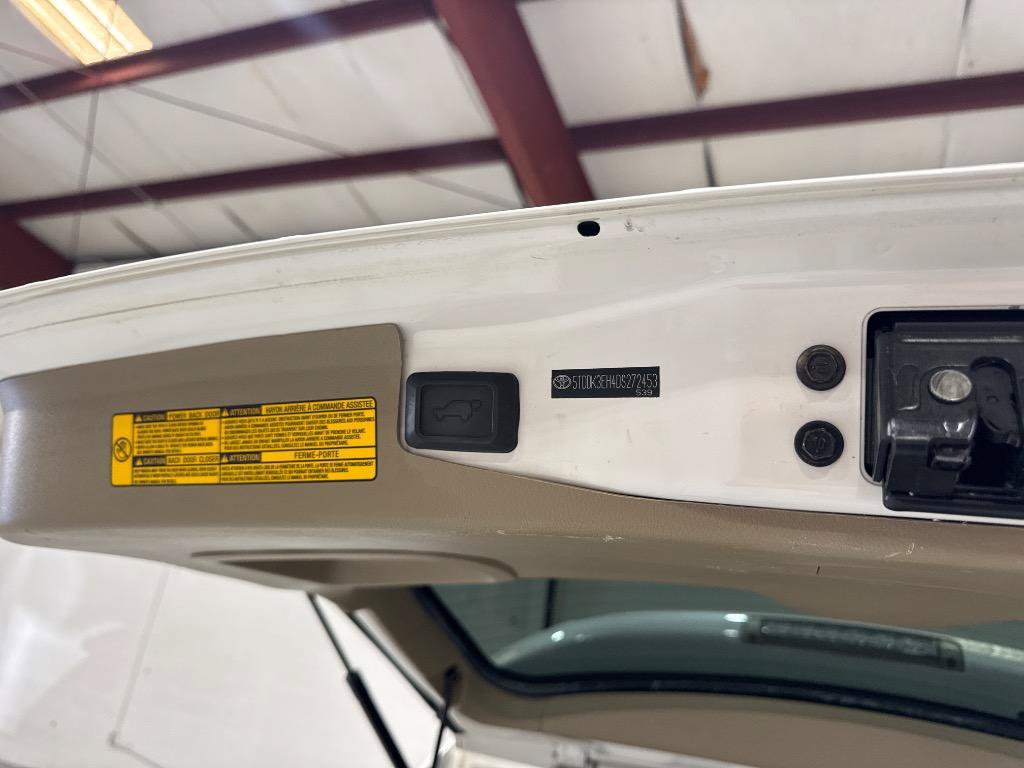 Used 2013 Toyota Highlander Limited AWD/4WD image 64