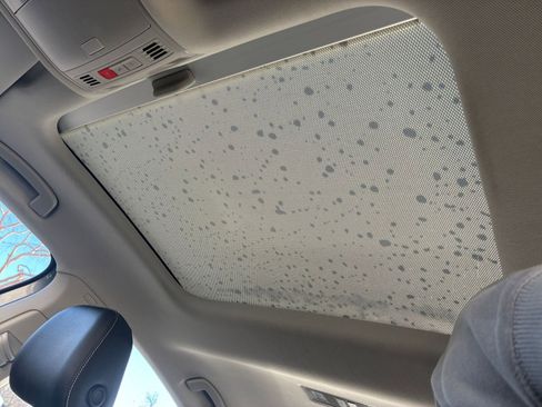 Used 2025 Volkswagen Jetta SE image 28