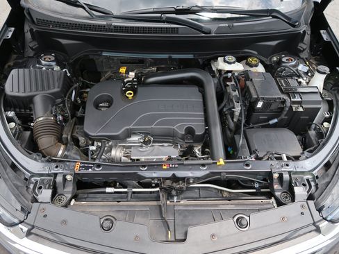 Used 2023 Chevrolet Equinox LT FWD image 46