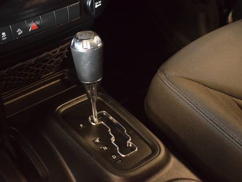 Used 2018 Jeep Wrangler Unlimited Sport S image 74