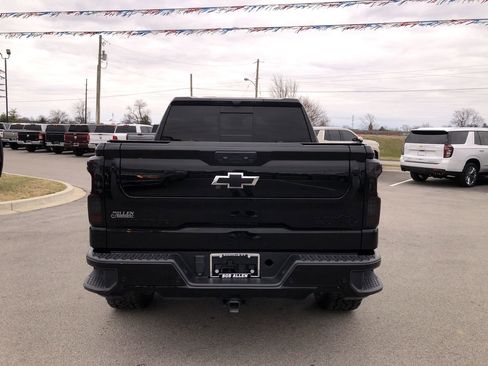 Used 2024 Chevrolet Silverado 1500 High Country w/ High Country Premium Package image 10