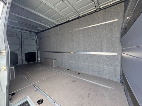 Used 2023 Mercedes-Benz Sprinter 2500 w/ Acoustic Package image 31