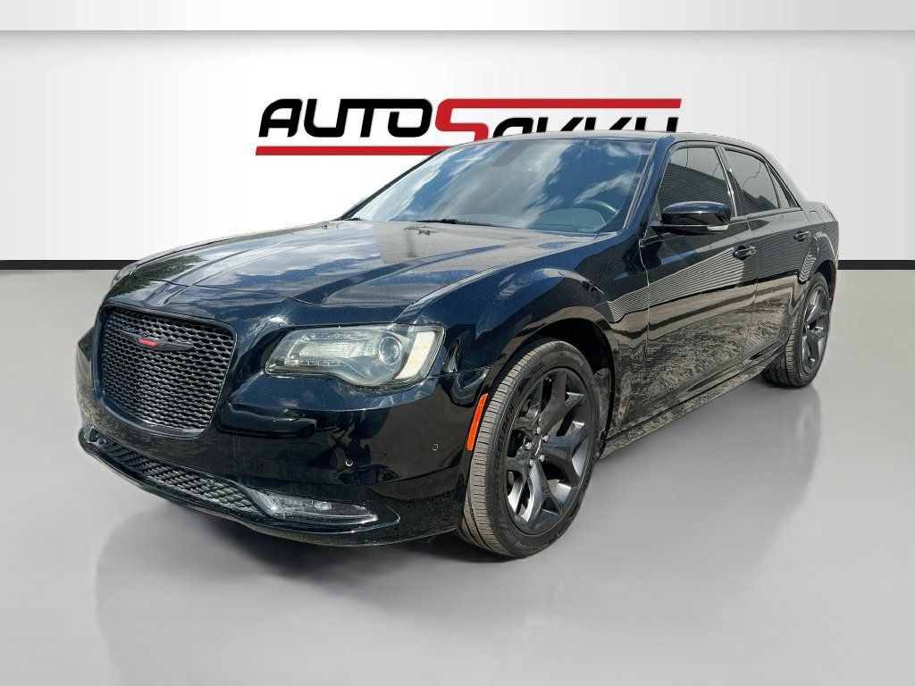 Used 2022 Chrysler 300 S RWD image 3