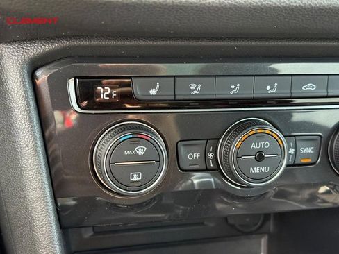 Used 2021 Volkswagen Tiguan SE FWD image 28