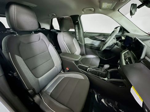 Used 2024 Chevrolet TrailBlazer LS w/ LS Convenience Package image 12