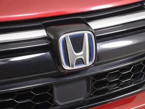 Used 2022 Honda CR-V Touring image 16