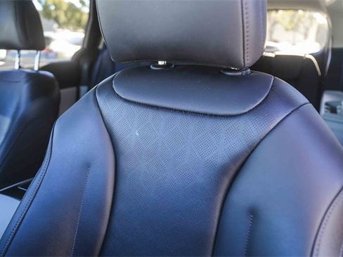 Certified 2024 Kia Carnival EX image 26