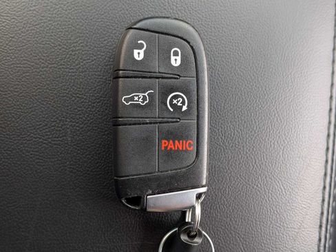 Certified 2018 Jeep Grand Cherokee Limited w/ Trailer Tow Group IV AWD/4WD image 32
