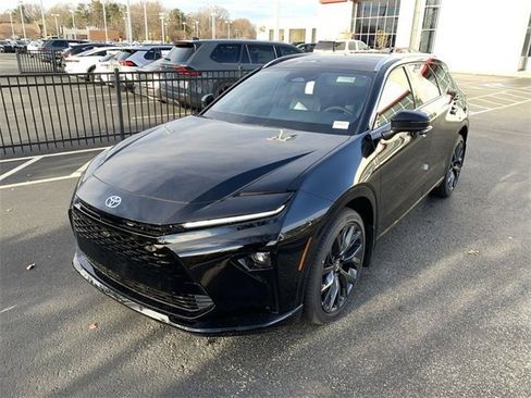 New 2025 Toyota Crown Signia image 1