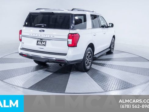 Used 2024 Ford Expedition XLT RWD image 9