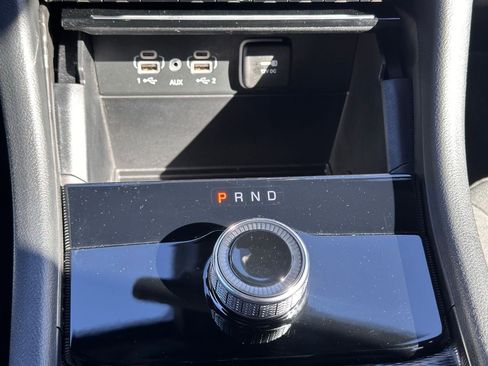 Used 2025 Jeep Grand Cherokee Laredo X image 31