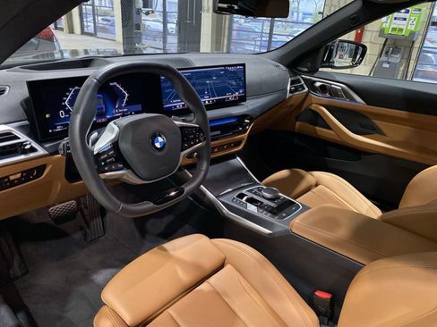 Used 2025 BMW 430i Convertible w/ Premium Package image 2