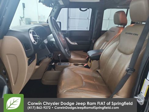 Used 2014 Jeep Wrangler Unlimited Rubicon w/ Connectivity Group image 11
