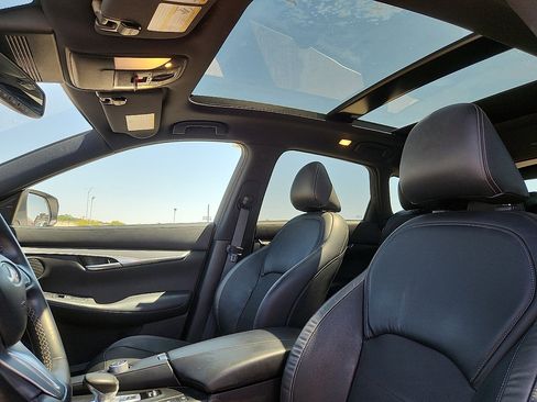 Used 2022 INFINITI QX50 Luxe w/ Appearance Package image 12