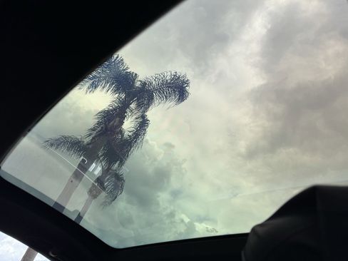 Used 2015 Mercedes-Benz SL 63 AMG image 29