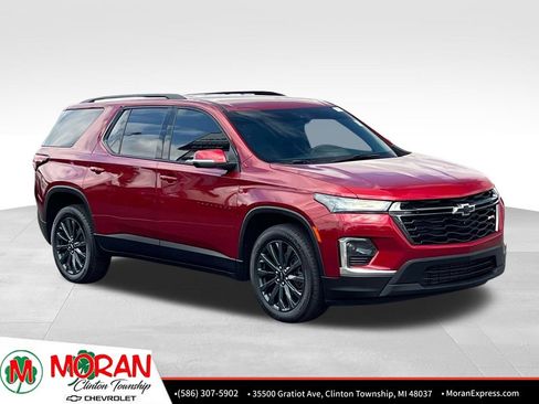 Certified 2023 Chevrolet Traverse RS w/ LPO, Floor Liner Package AWD/4WD image 8