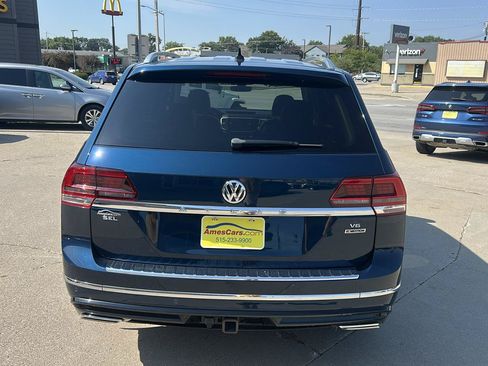Used 2019 Volkswagen Atlas SEL R-Line AWD/4WD image 4