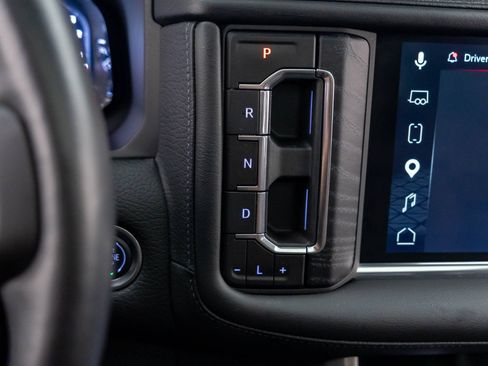 Used 2024 GMC Yukon Denali w/ Denali Reserve Package AWD/4WD image 31
