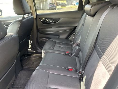 Used 2019 Nissan Rogue SL image 15