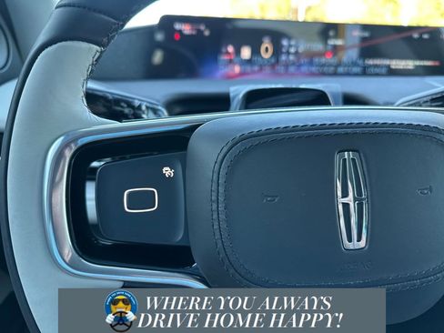 New 2026 Lincoln Navigator L Reserve image 14