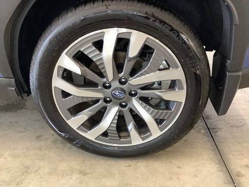 Certified 2025 Subaru Forester Touring AWD/4WD image 21