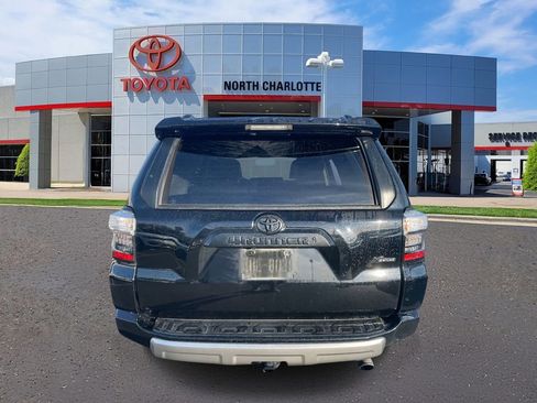 Used 2022 Toyota 4Runner TRD Off-Road Premium image 9