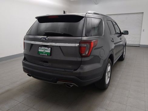 Used 2018 Ford Explorer XLT FWD image 7