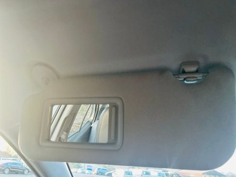 Used 2019 Toyota Camry LE image 74