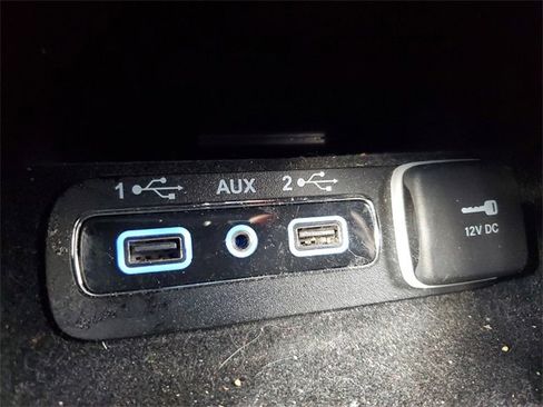 Used 2022 Jeep Grand Cherokee Limited image 27