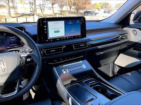 New 2026 Lincoln Aviator Reserve image 7