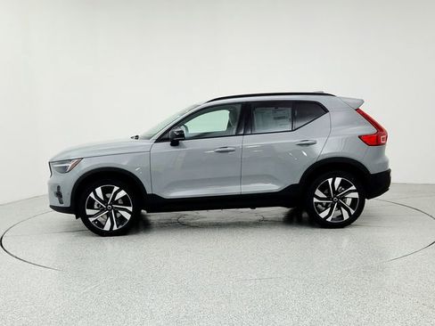 New 2026 Volvo XC40 B5 Ultra w/ Climate Package image 8