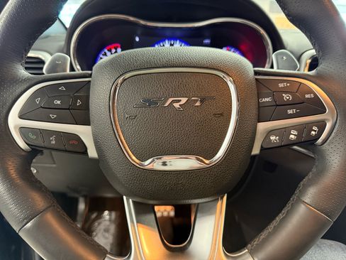 Used 2014 Jeep Grand Cherokee SRT image 14