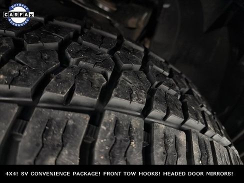 Used 2018 Nissan Titan SV w/ SV Convenience Package image 5